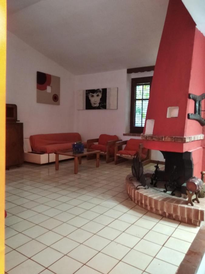 カステッランマーレ・デル・ゴルフォ Casale Guidalocaヴィラ エクステリア 写真
